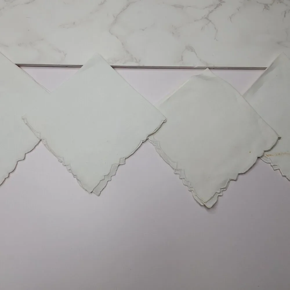 Vintage Cloth Cocktail Napkins 4 Cream Cutwork Embroidery Corner Scallops 10
